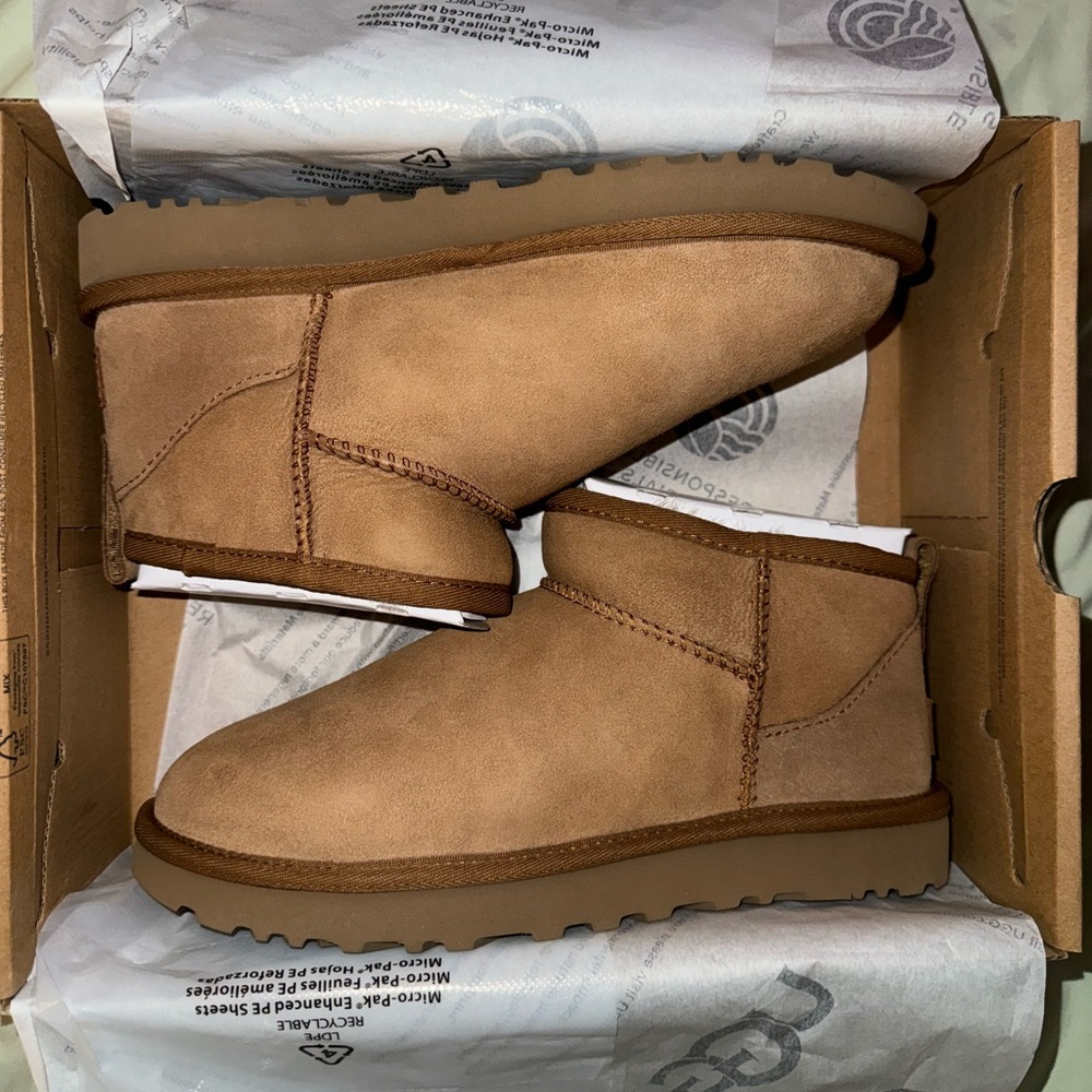 Ugg Ultra Mini in Chestnut
